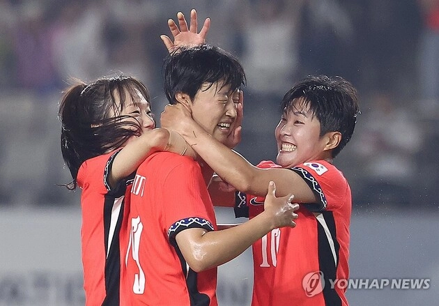 “정다빈 동점골”…한국, 일본과 1-1 무승부로 2경기 연속 극적 무패 / 연합뉴스