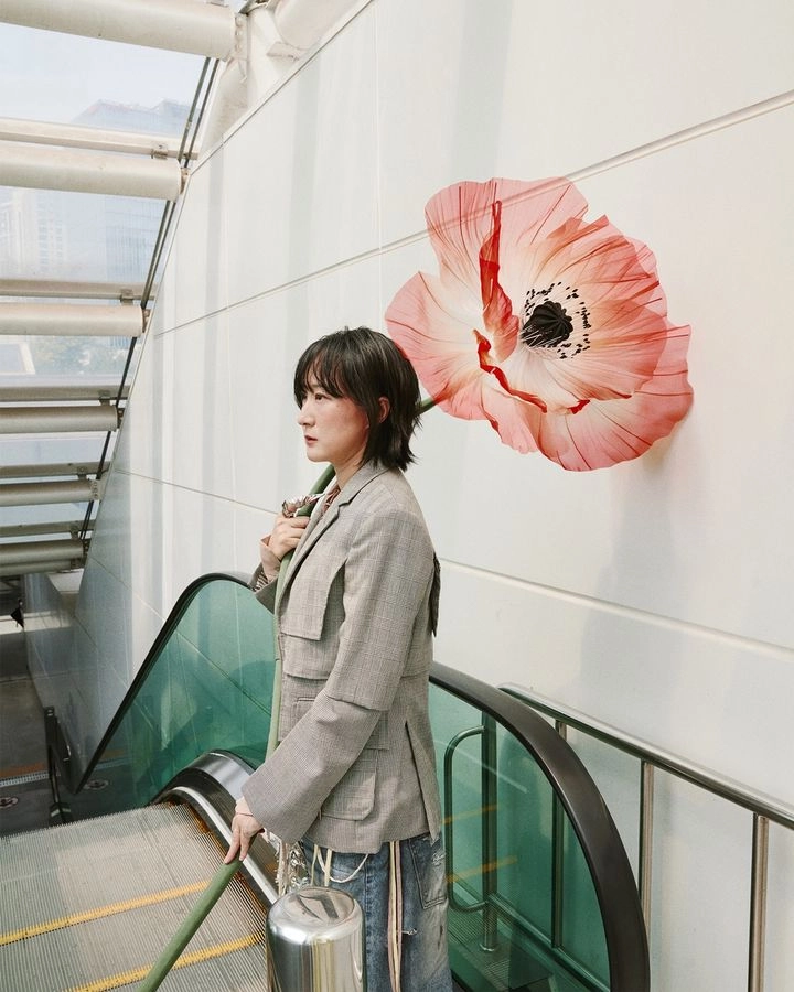 “선우정아 ‘찬란’ 속 깊은 고백”…공감 부른 솔직한 목소리→다섯 곡으로 담았다