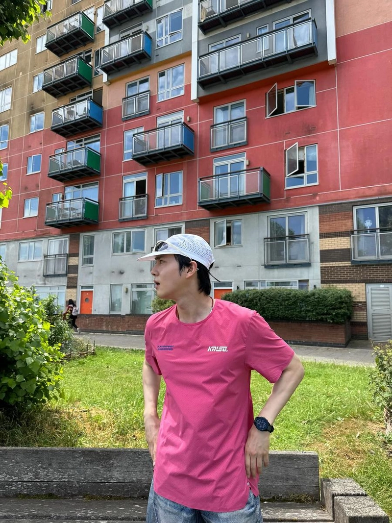 “London to Seoul”…수호, 선명해진 여름 기운→도시 속 자유 포착 / 그룹 엑소 수호 인스타그램