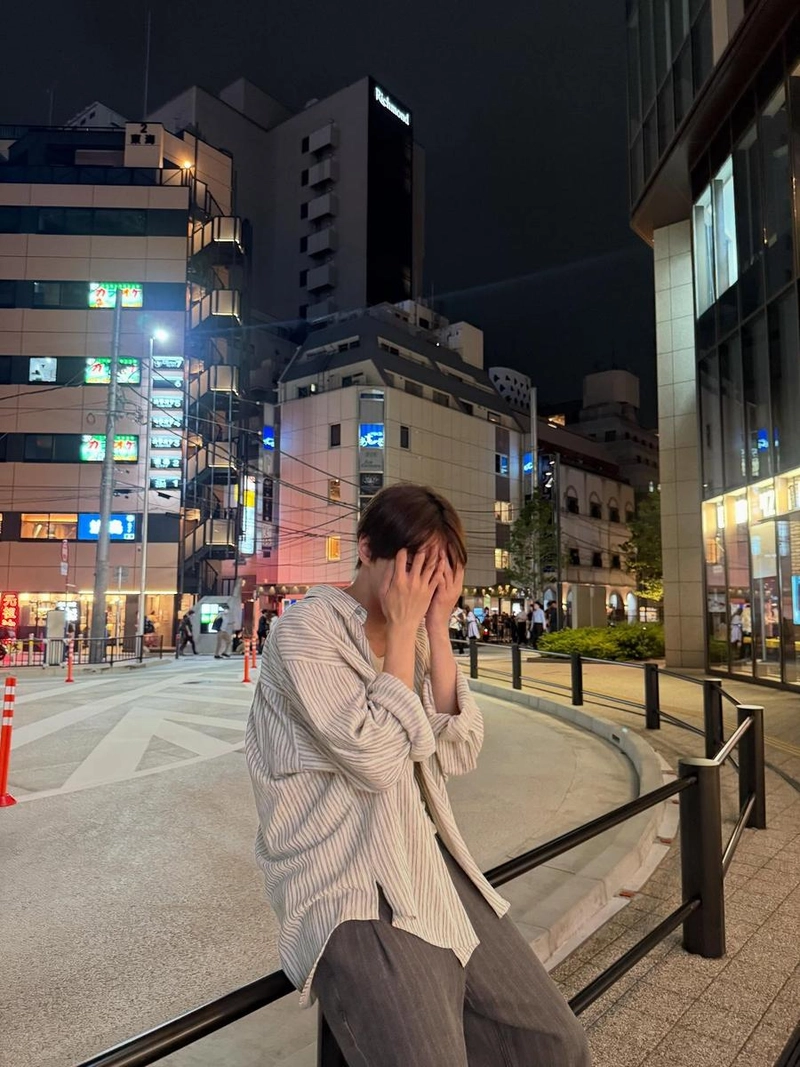 “이 밤이 낯설면서 익숙해”…도영, 요코하마 감성→도심 속 여름 밤 풍경 / 그룹 NCT 도영 인스타그램