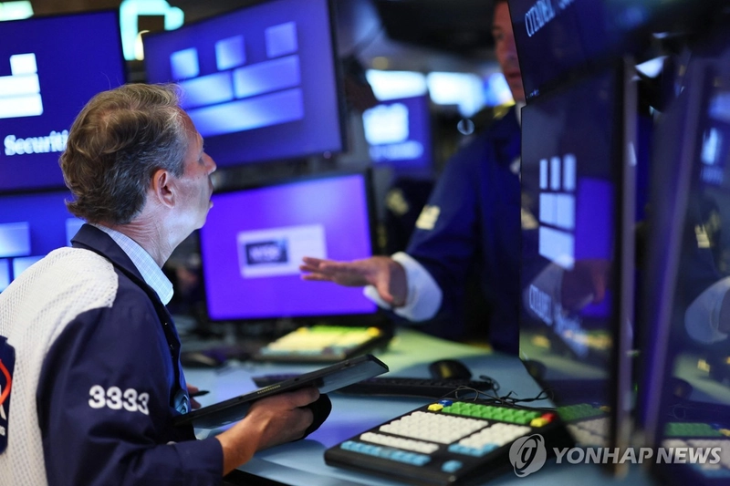 뉴욕증시 혼조 출발…트럼프 관세 경계 속 다우 48p 하락, 나스닥 0.06% 상승