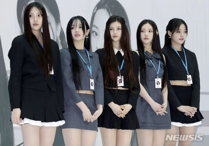 “홍보대사 마무리”…뉴진스, 소속사 분쟁 속 인천공항세관 활동 끝→차기 얼굴 주목