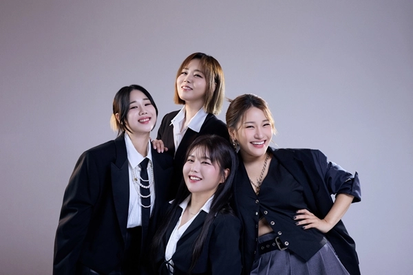 “함께한 10년의 우정”…손승연·이예준·지세희·유성은, ‘Take My Hand’로 선물 같은 노래→진심 울린다 / 아츠로
