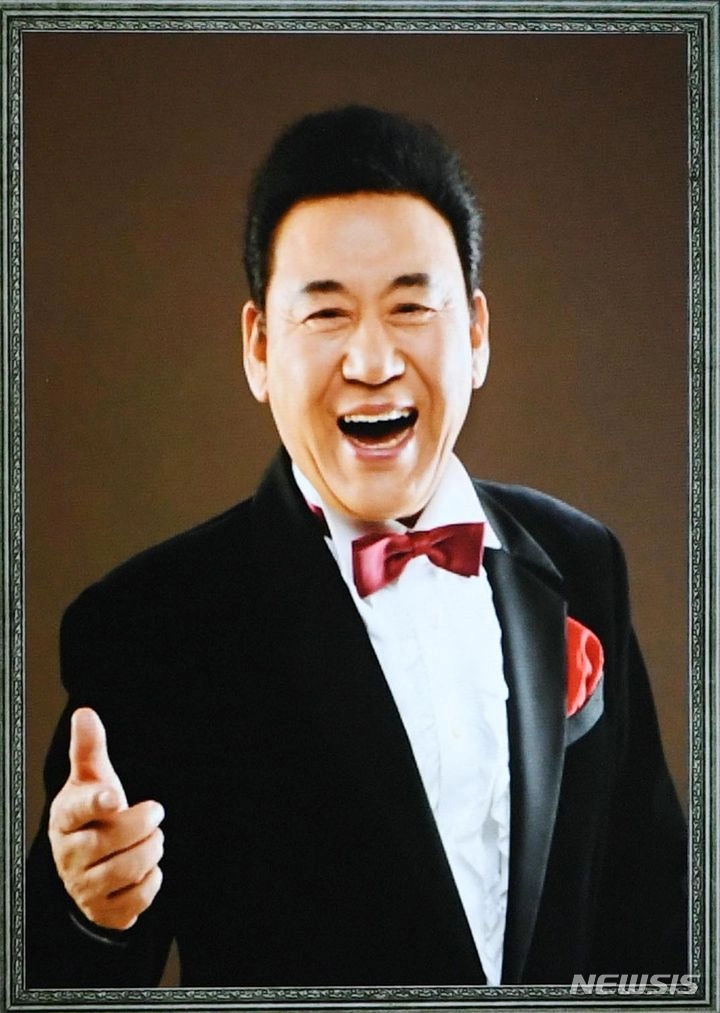 “전설은 떠나도 노래는 남았다”…현철, 1주기 맞은 국민 트로트의 큰 울림