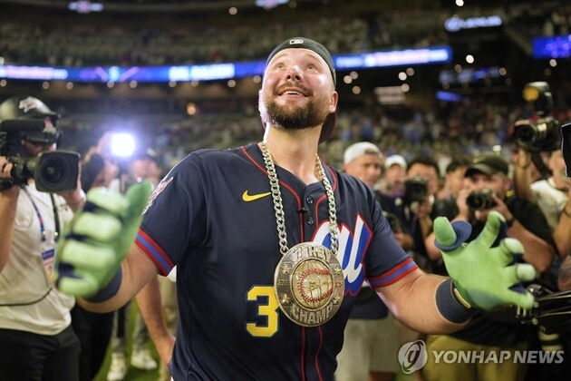 “총 18홈런 작렬”…칼 롤리, MLB 올스타 홈런더비 우승 포수 최초 기록 / 연합뉴스