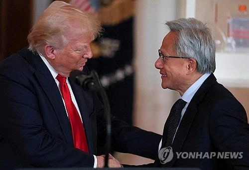 ‘엔비디아’ H20 칩 대중 수출 재개…3개월 만에 규제 완화