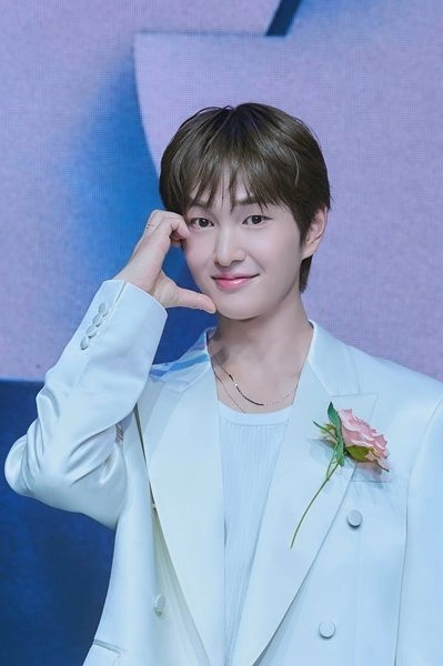“온유, 도전은 멈추지 않는다”…‘퍼센트’에 녹인 18년차 성장→월드투어까지