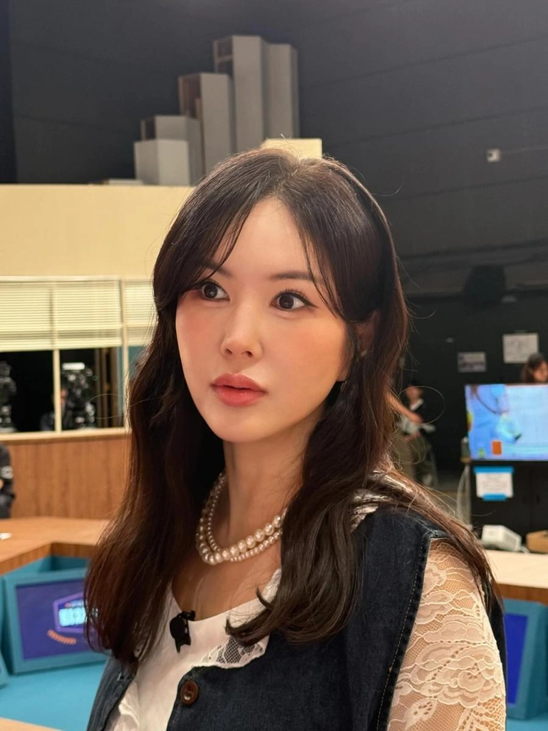 “이건 좀 심하지않니”…장영란, 완벽 메이크업→달라진 무드 / 방송인 장영란 인스타그램