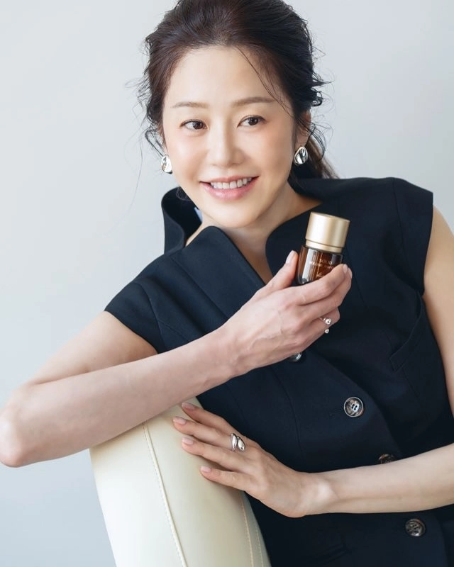 “새로움을 지키는 시간”…고현정, 미소 속 여름→청아한 아름다움 / 배우 고현정 인스타그램