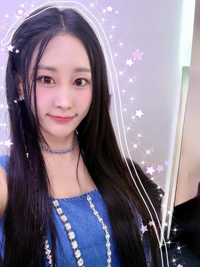 “망설임 없는 순간”…김의영, 별빛 눈동자→여름 청순미 폭발 / 가수 김의영 인스타그램