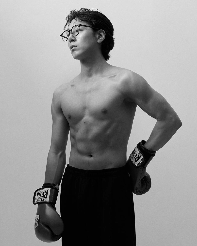 “날카로운 긴장감 드리운 순간”…한진희, 단단한 응시→강렬한 무드 / 배우 한진희 인스타그램