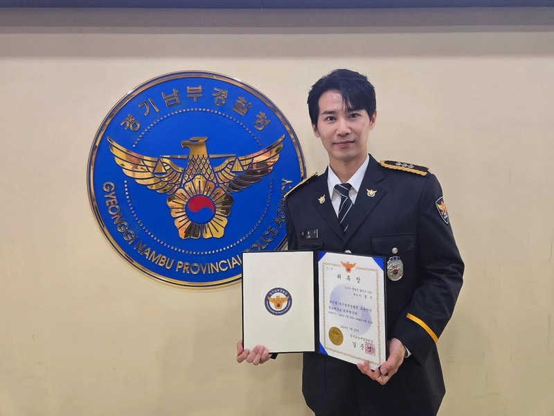 “책임의 무게, 다시 새긴 순간”…이충구, 공식석상 미소→신뢰 압도 / 배우 이충구 인스타그램