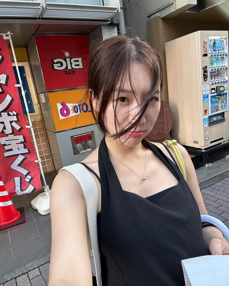 “쉬는 날, 알차게 먹고 또 먹음”…정소연, 여름 저녁→자유로움 만끽 / 걸그룹 라붐 정소연 인스타그램
