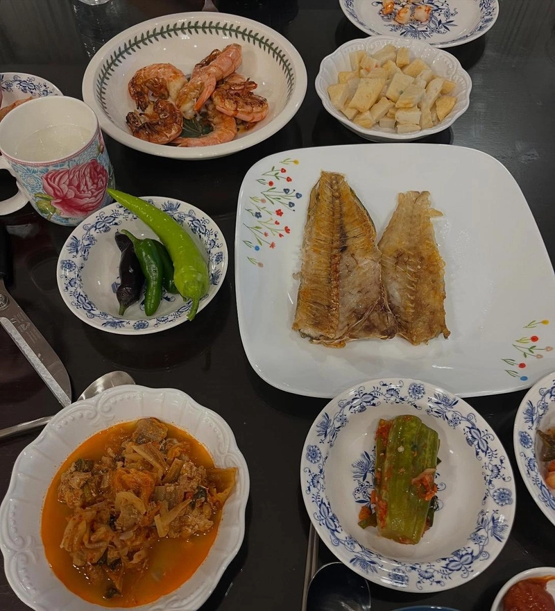 “오랜 기억이 녹아든 저녁”…박슬기, 여름 한가운데서 가족과 함께한 위로 / 배우 박슬기 인스타그램