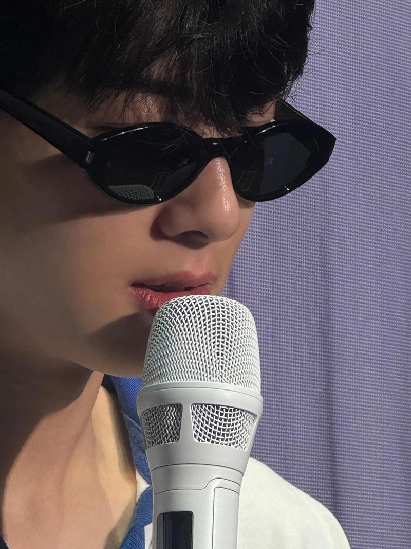 “감사함이 담긴 한마디”…차은우, 가까운 시선→여름의 무대 존재감 / 그룹 아스트로 차은우 인스타그램