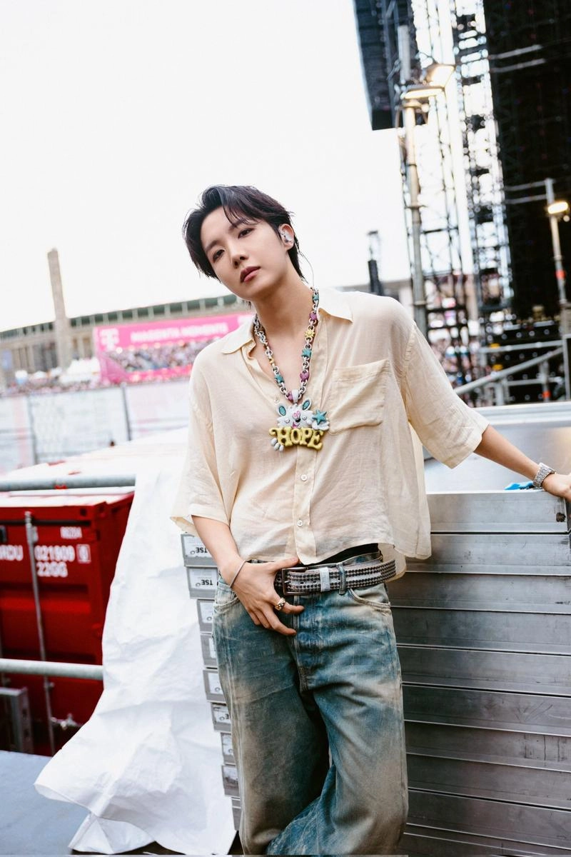 방탄소년단 제이홉 / 방탄소년단 X