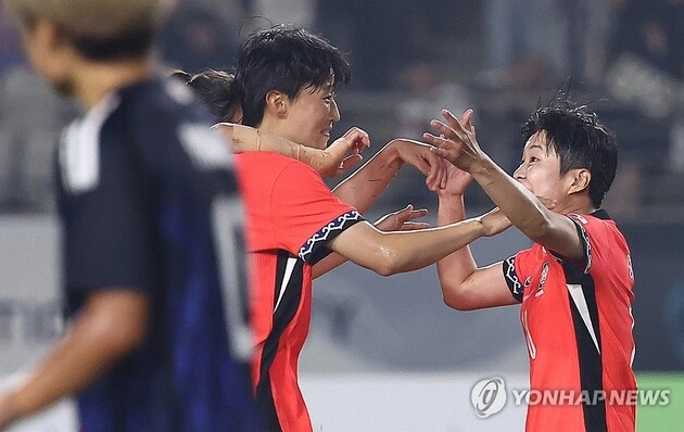 “0-0 무승부 접전”…한국 여자축구, 동아시안컵 20년 만의 우승 임박 / 연합뉴스