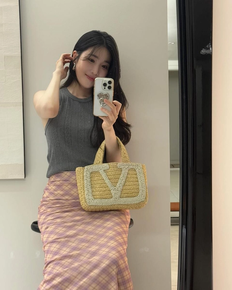 “회핑~~~~~~~~조아핑~~~~”…이해리, 여름 비 앞의 유쾌함→따스한 미소 / 다비치 이해리 인스타그램
