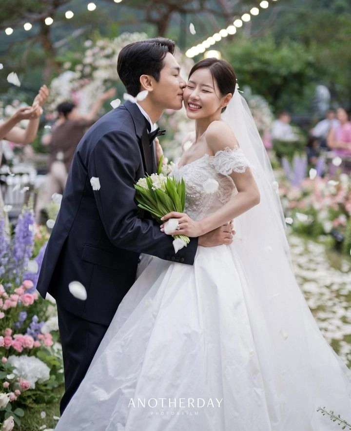“운명처럼 만난 두 사람”…박하나·김태술, 웨딩사진 공개→신혼 일상도 기대감