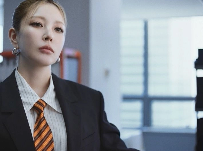 “보아, 5년 만의 화려한 귀환”…’크레이지어’로 25주년 정규 앨범→역사 다시 쓴다