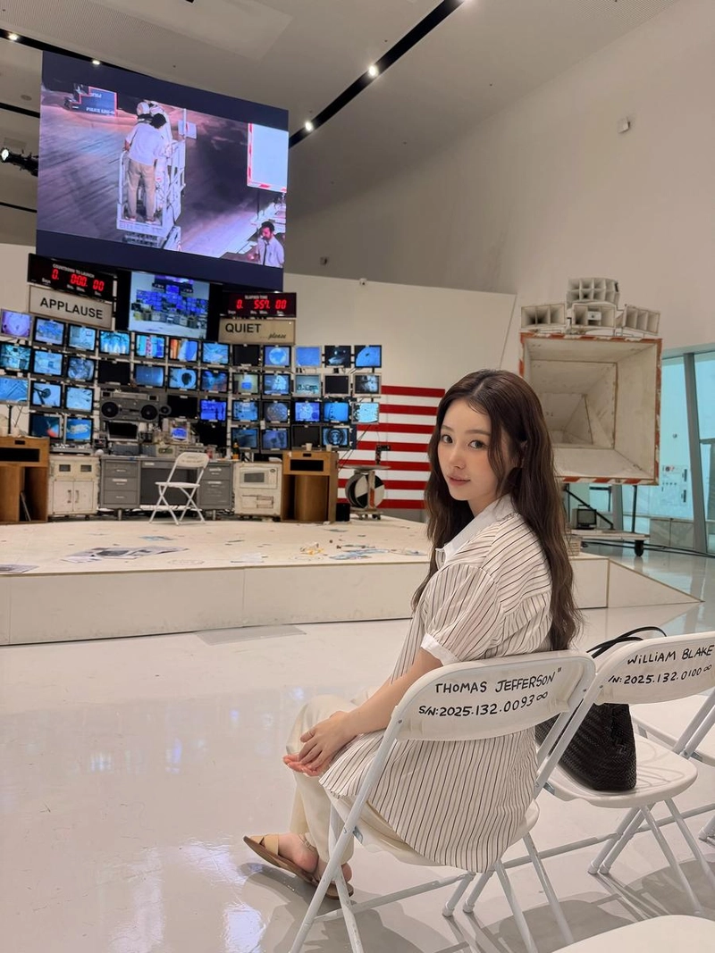 “우주를 담은 공간이 신기했어요”…이유정, 탐험가의 시선→전시장에서 발견한 설렘 / 환승연애3 출연자 모델 이유정 인스타그램