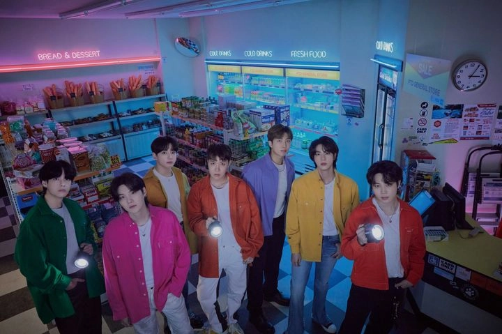 “BTS 첫 투어 라이브 앨범”…방탄소년단, ‘퍼미션 투 댄스’ 무대의 감동→전 세계 팬 심장 뛰게 했다