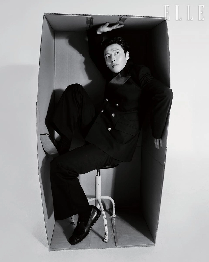 “아파트 속 숨겨진 긴장”…강하늘·염혜란·서현우, ‘84제곱미터’ 화보로 예고한 서늘함→핵심 메시지 기대 / 엘르