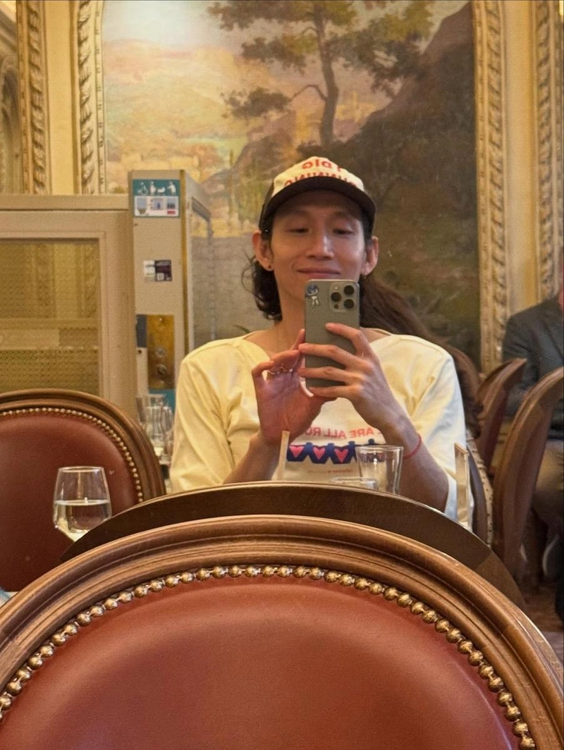 “달려볼까요”…봉태규, 파리 여름 오후→유쾌한 미소로 근황 전해 / 배우 봉태규 인스타그램
