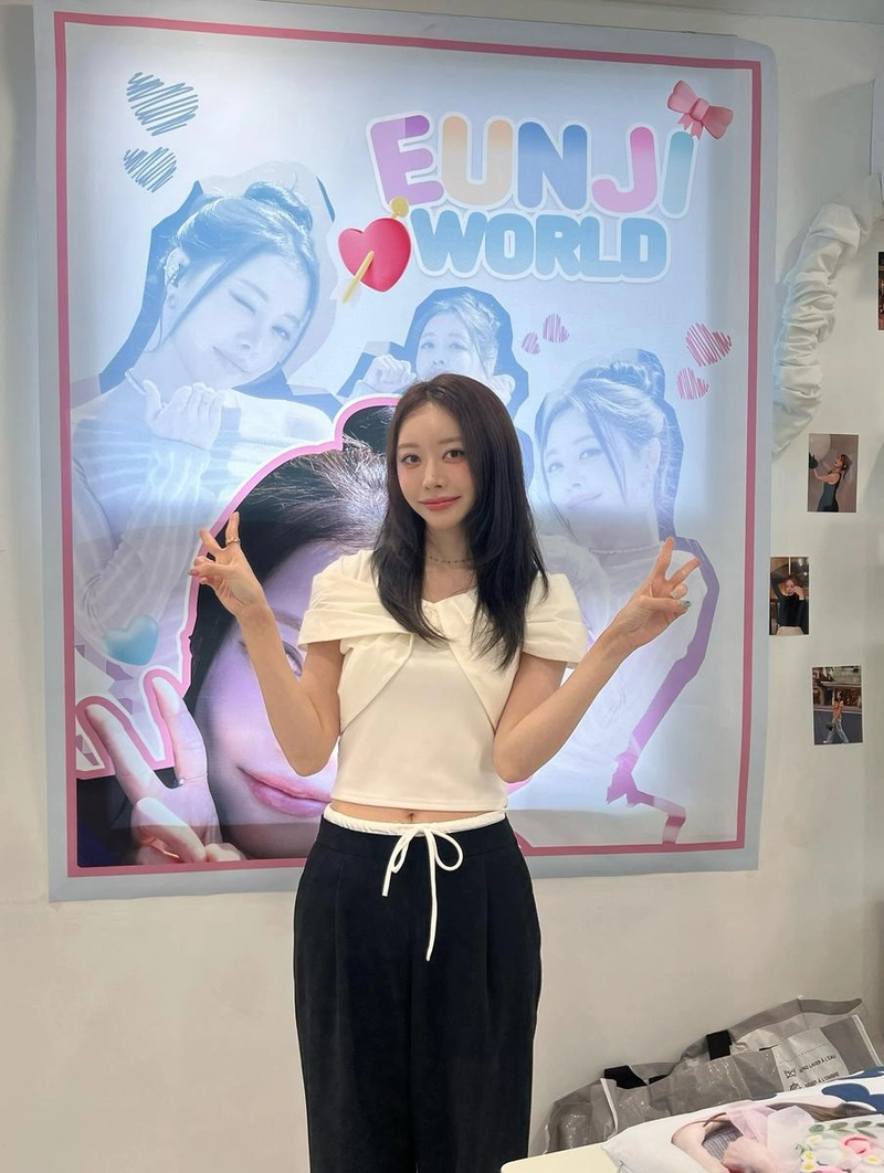 “쁘이는 사랑이야”…브브걸 은지, 밝은 미소로 여름밤 압도 / 걸그룹 브브걸 은지 인스타그램