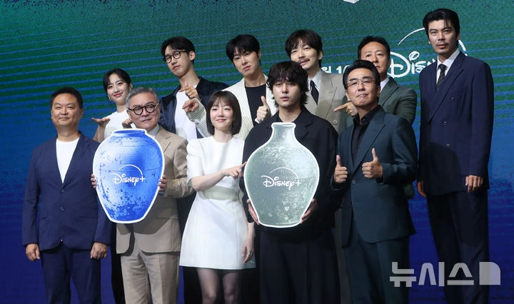 “류승룡·양세종·임수정 뭉쳤다”…‘파인: 촌뜨기들’ TV쇼 1위→디즈니+ 흥행 견인