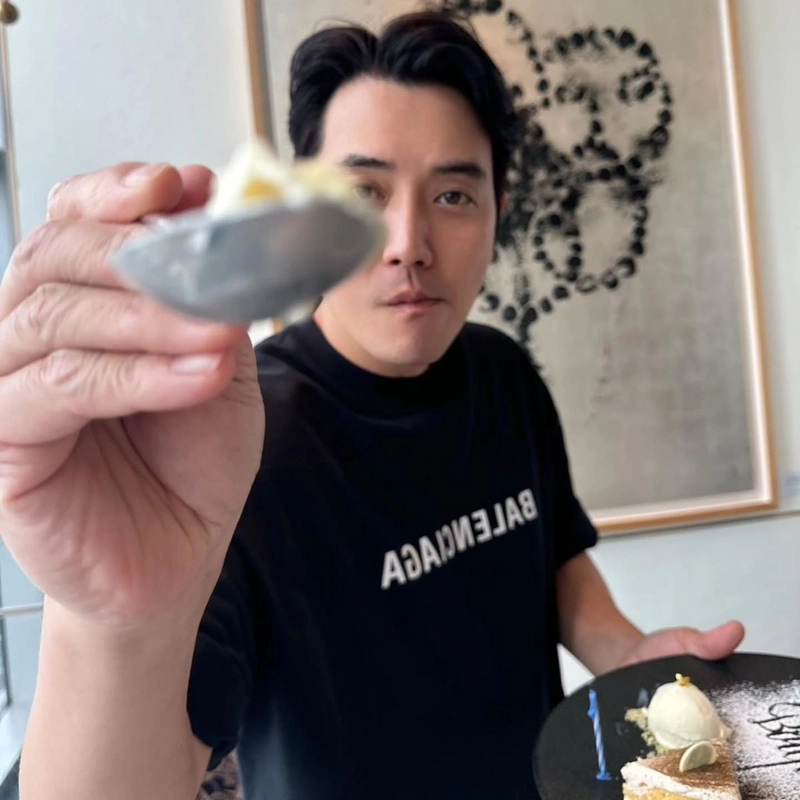 “생일이었다 마누라 고마워요”…주상욱, 진심 어린 고백→따스한 미소에 머문 온기 / 배우 주상욱 인스타그램