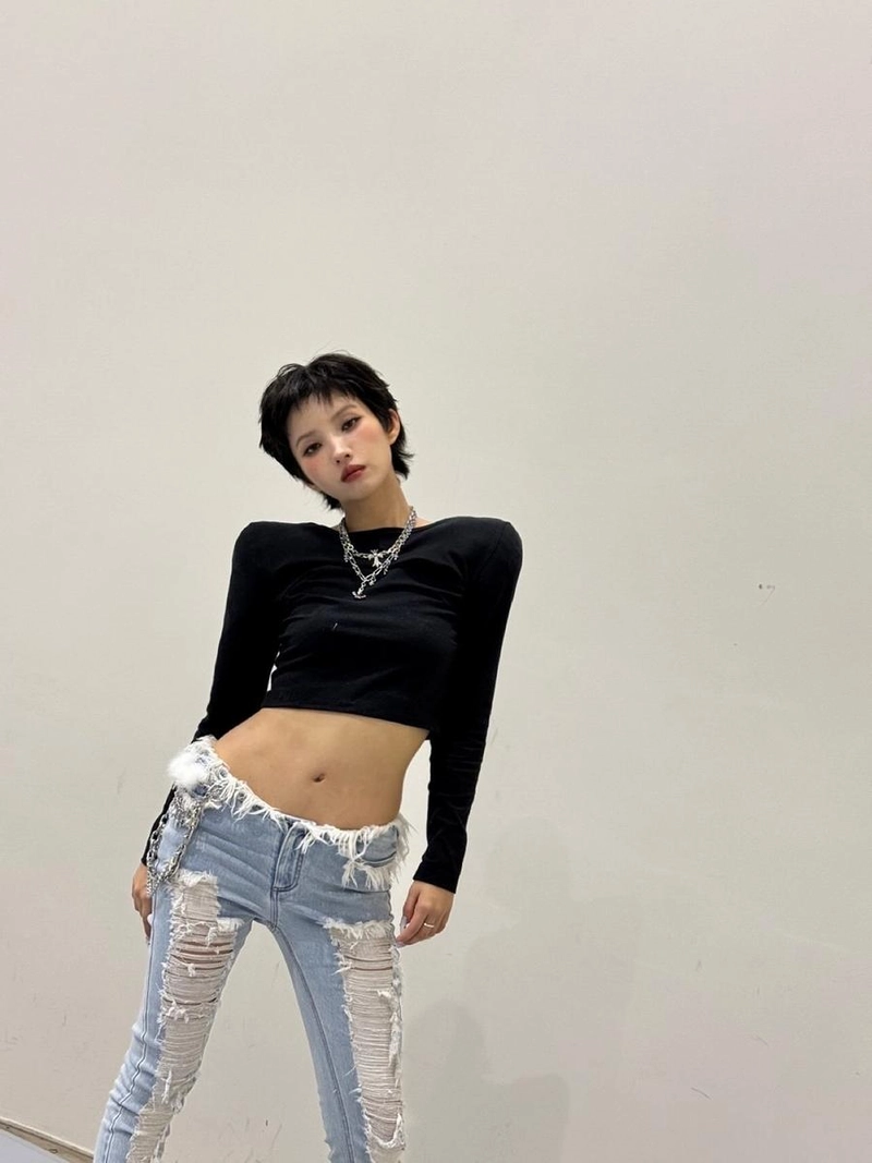 “네보보 진심 전하고”…전소연, 여름밤 분위기→도발적 존재감 / 걸그룹 아이들 전소연 인스타그램