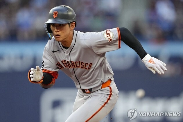 “3타수 무안타 침묵”…이정후, 토론토전 침묵 타율 0.247 / 연합뉴스