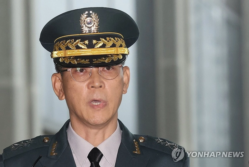 7월 17일 내란특검 사무실에 출석하며 입장을 밝히는 김용대 드론작전사령관 / 연합뉴스