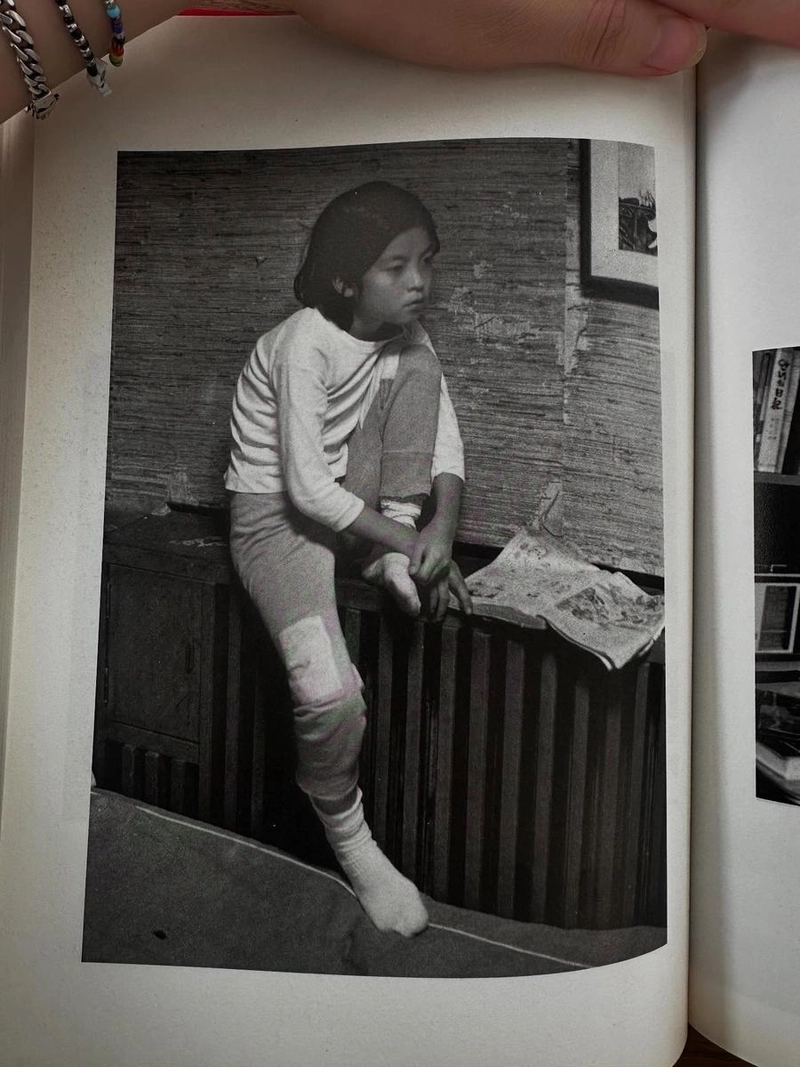 “시간 위에 앉아 있던 어린 날”…장규리, 회상 속 고요→흑백의 시선 / 배우 장규리 인스타그램