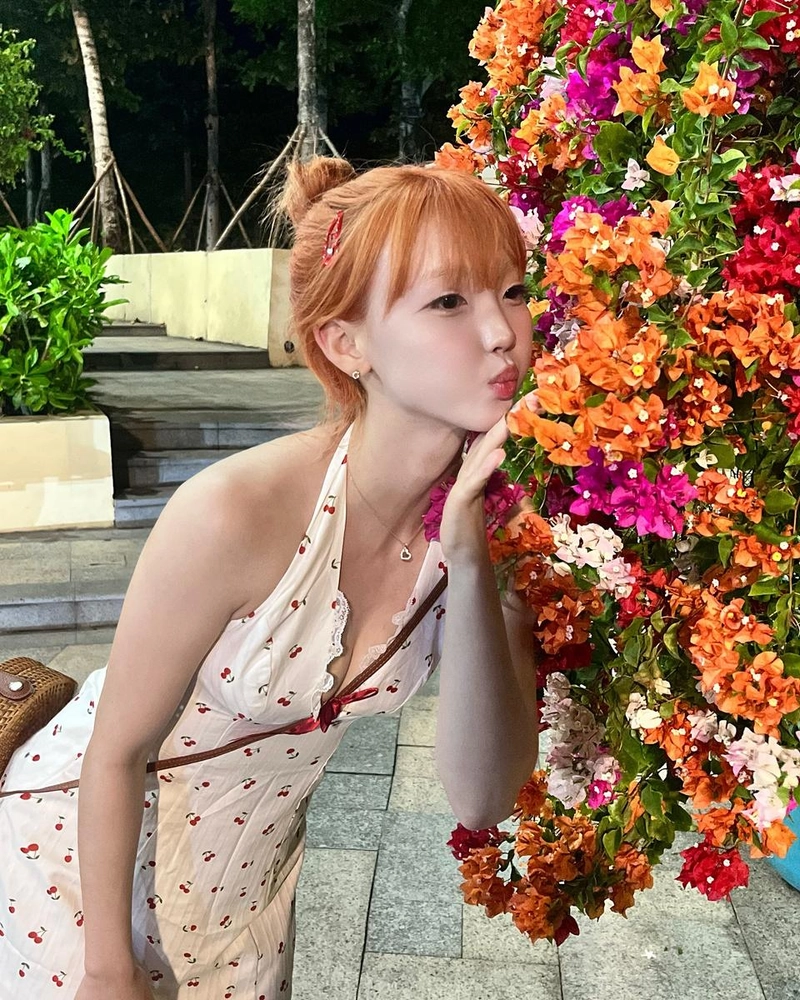 “누가 꽃이게”…박서영, 한여름 밤 반전→청량 미소의 순간 / 배우 박서영 인스타그램