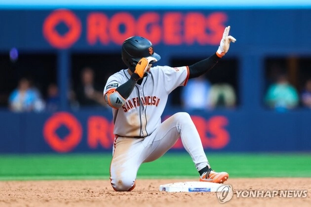 “1번 타자 멀티히트”…이정후 2안타·20번째 2루타, 시즌 50득점 / 연합뉴스