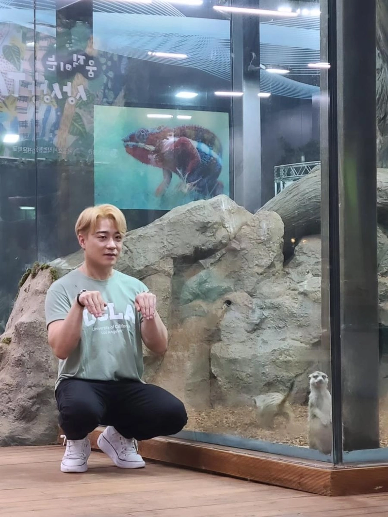 “아싸는 가끔, 미어캣이 되고 싶어요”…아웃사이더, 유쾌한 여름날→따스한 공감 / 래퍼 아웃사이더 인스타그램