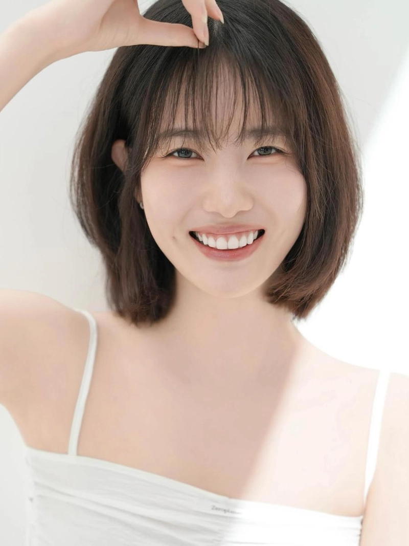 “햇살에 물든 웃음”…양혜지, 순백의 미소→여름 무드 가득 / 배우 양혜지 인스타그램
