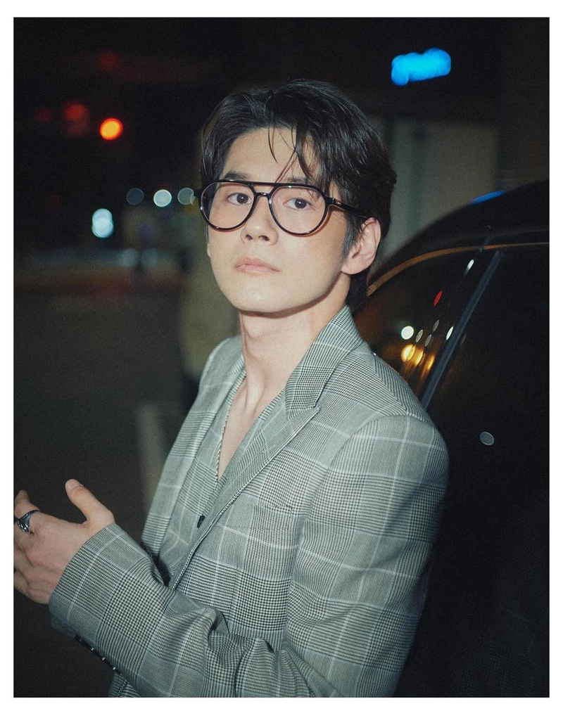 “도시의 밤을 닮았다”…옹성우, 깊어진 눈빛→클래식 무드 압도 / 배우 옹성우 인스타그램