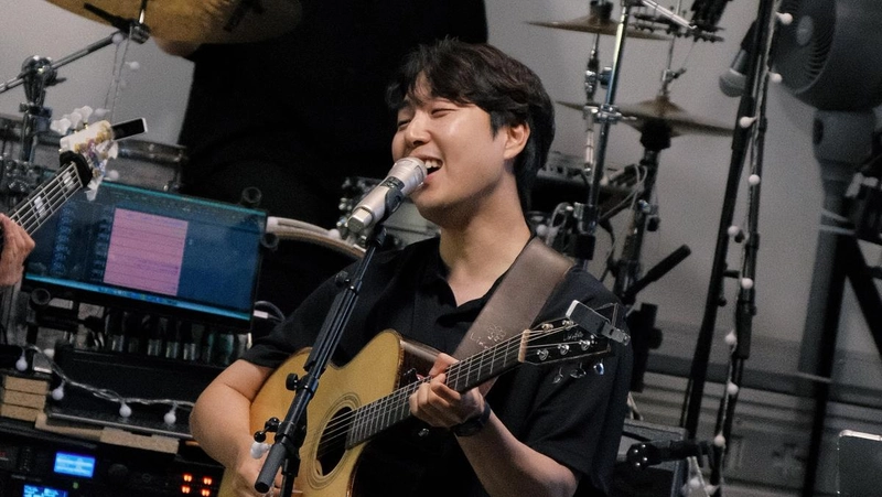 “야! 우리 놀러가자”…장범준, 여름밤 열기→청량 공연 현장 / 가수 장범준 인스타그램