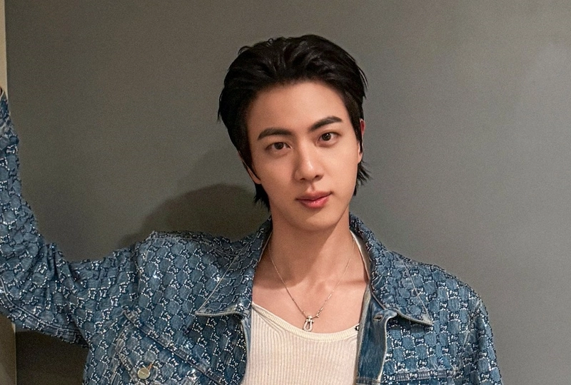 “상암의 주인공이라 불린다”…방탄소년단 진, 콘서트 1위→앙코르 요청 뜨겁다