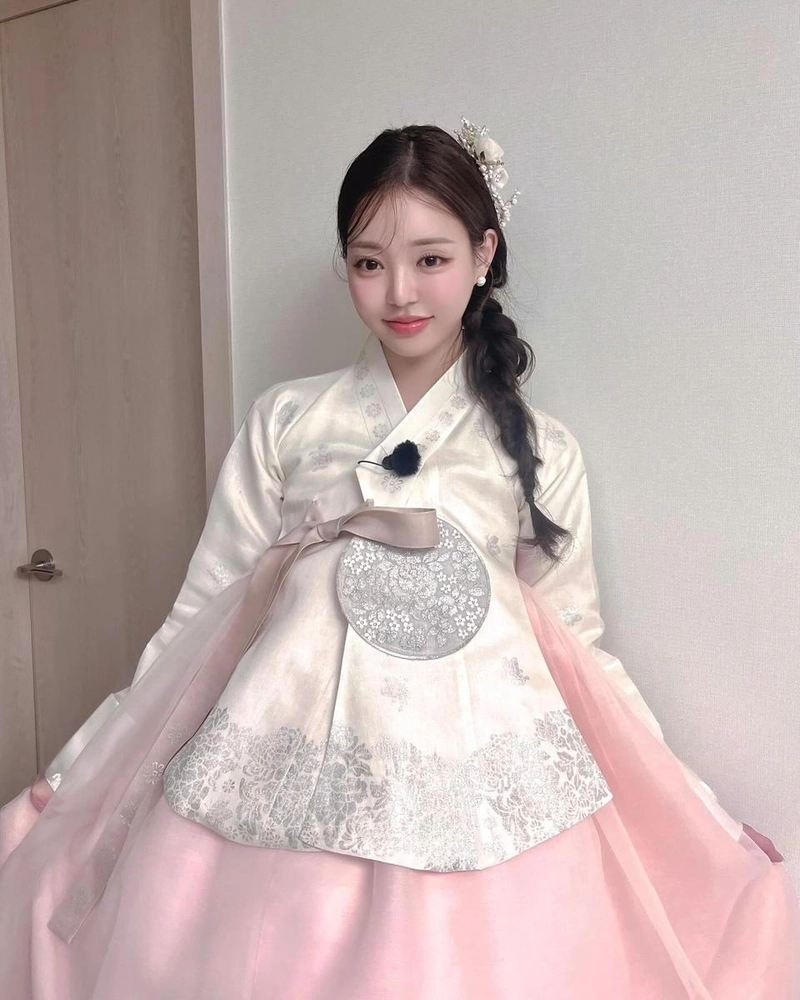 “제일 좋아하는 옷이에요”…유시은, 정갈한 한복→고혹 매력 완성 / 미스코리아 유시은 인스타그램