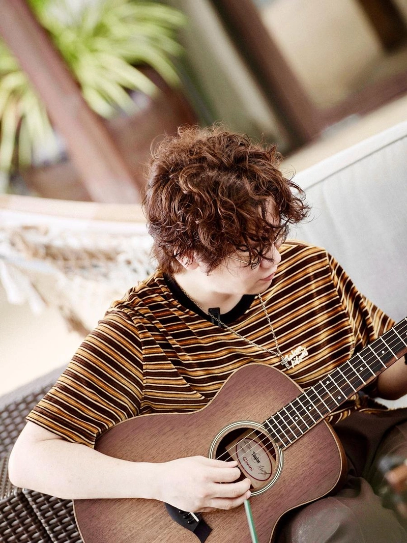 “New music in the works”…김종완, 한여름 저녁→기타 선율에 녹다 / 그룹 넬 김종완 인스타그램