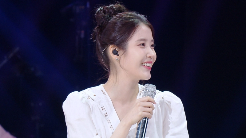 “아이유·박보검, 깜짝 듀엣 무대”…‘더 시즌즈’ 시즌7 피날레 감동 몰고 왔다 / KBS