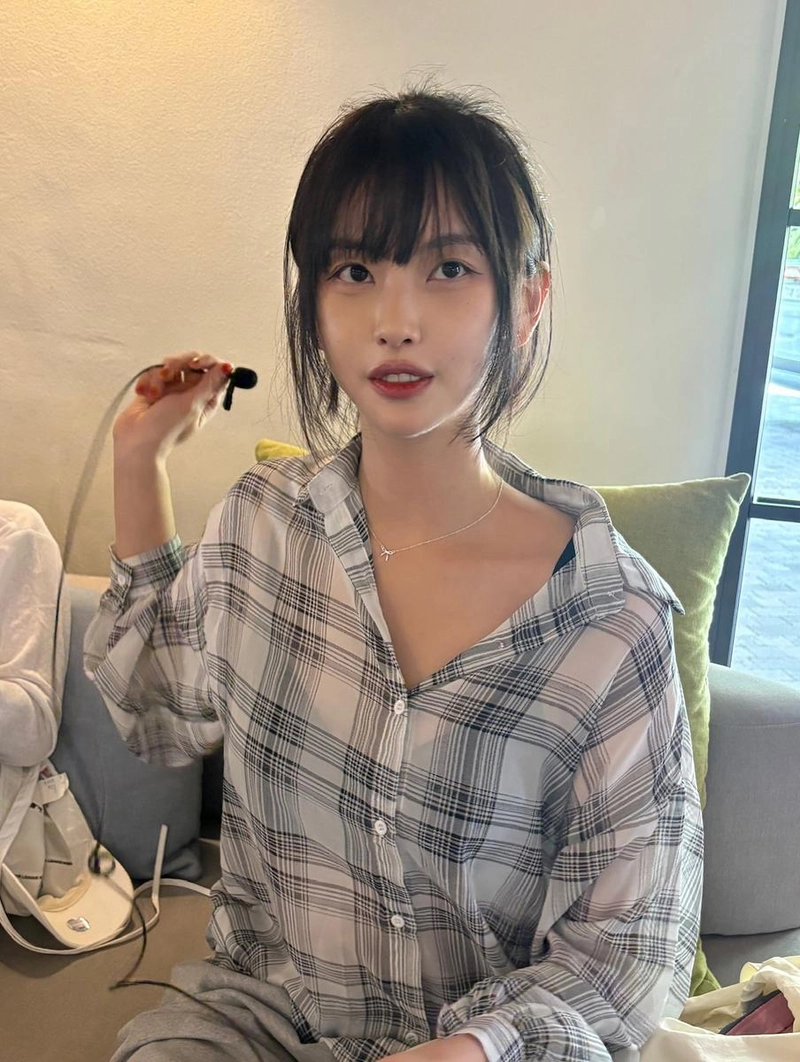 “혼자라서 좋은건 없어”…고말숙, 무심한 시선→도시적 서정의 순간 / 인플루언서 고말숙 인스타그램