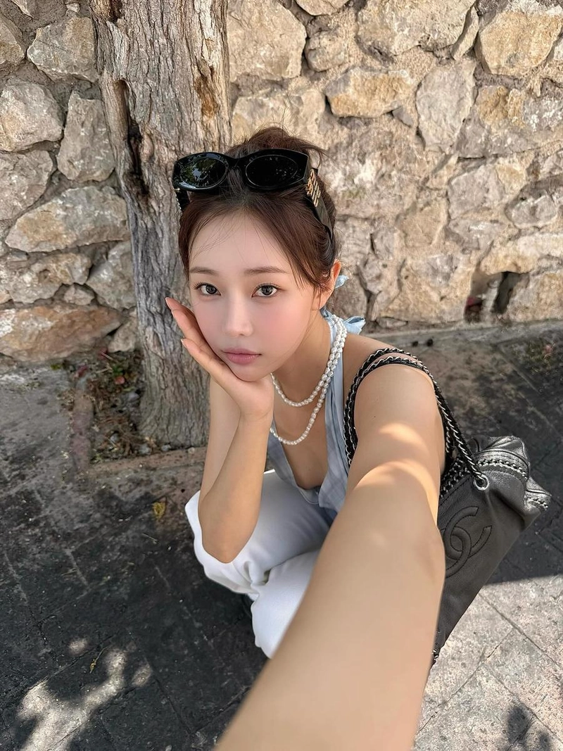“카푸리는 1일 1젤라또”…이시안, 여름의 나른함→맑은 눈빛 포착 / 솔로지옥4 출연자 모델 이시안 인스타그램