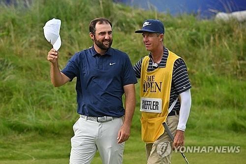 “캐디 수입 26억 돌파”…테드 스콧, PGA 평균 상금 앞질러 / 연합뉴스