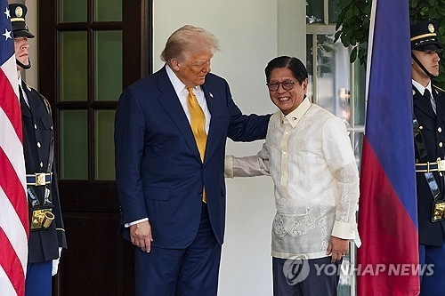 미국-동남아 무역 합의, 동남아 관세 19%로 인하…中 환적 수출 견제