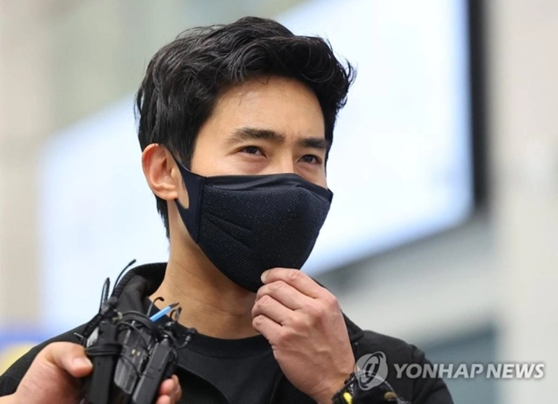 이근 / 연합뉴스